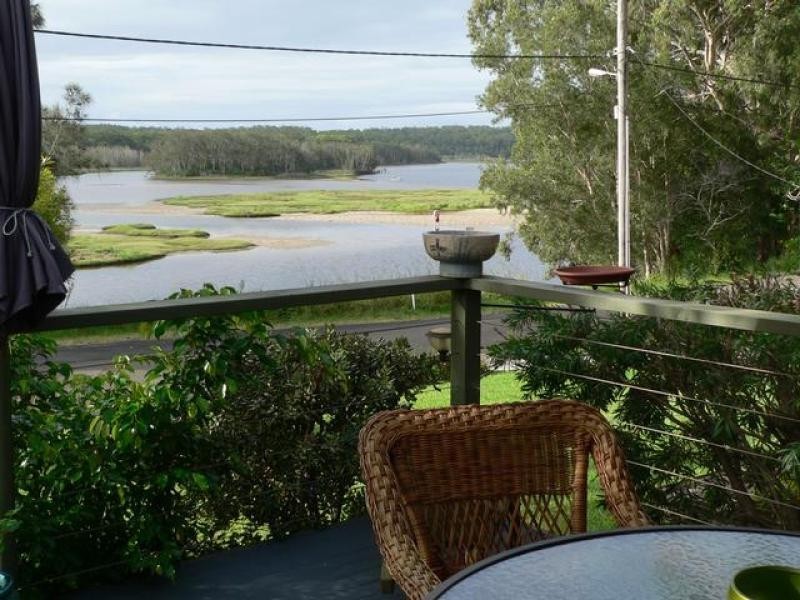 16 Tallong Drive, Lake Cathie NSW 2445