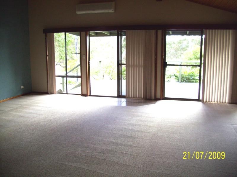 16 Tallong Drive, Lake Cathie NSW 2445