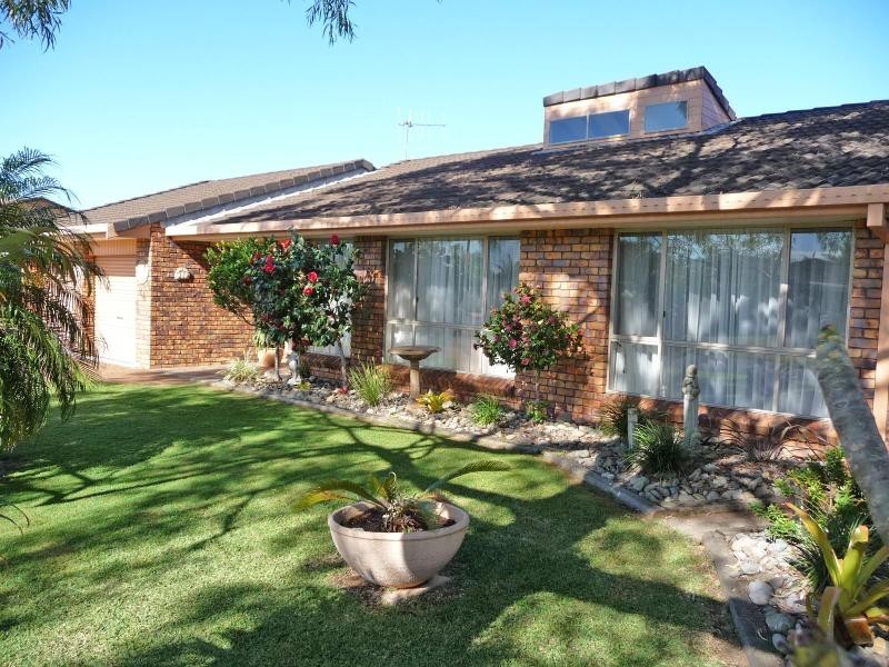 24 Laguna Place, Port Macquarie NSW 2444