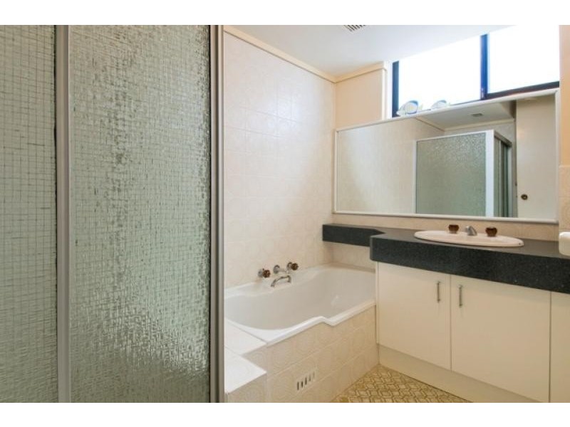 Tasman Towers 9/3 Munster Street, Port Macquarie NSW 2444