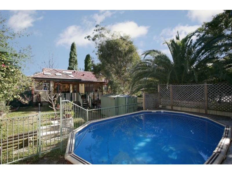 515 BLAXLAND ROAD, Denistone East NSW 2112