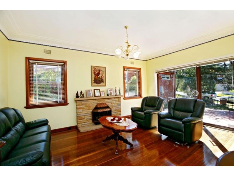 19 BANKSIA STREET, Eastwood NSW 2122