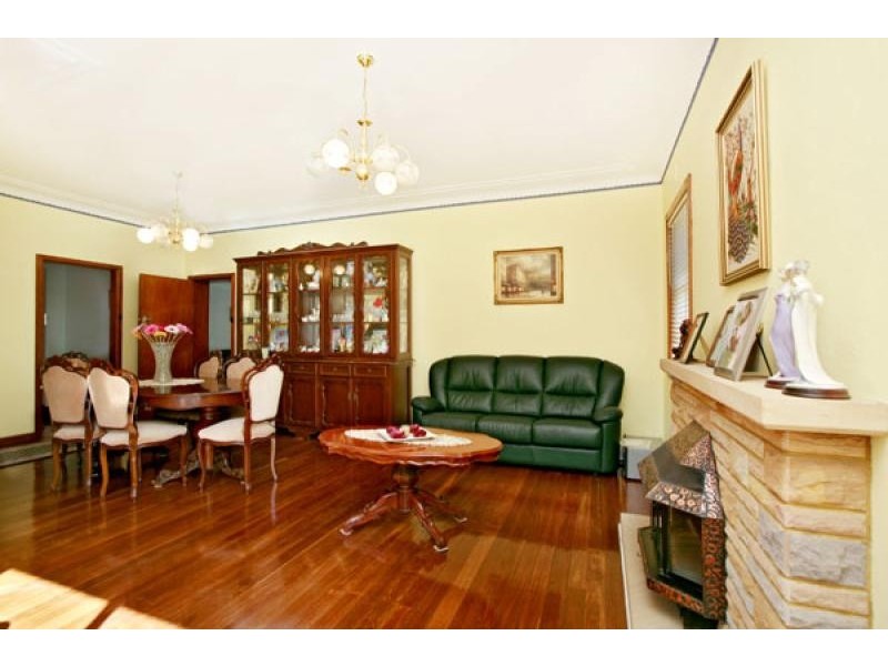 19 BANKSIA STREET, Eastwood NSW 2122