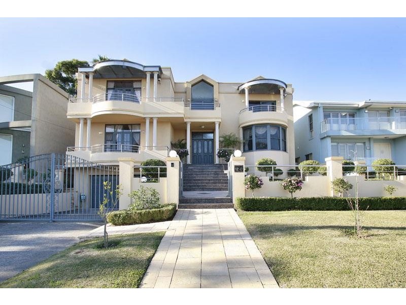 12 Beach Street, Tennyson Point NSW 2111