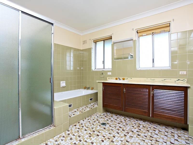 100 TWIN ROAD, North Ryde NSW 2113