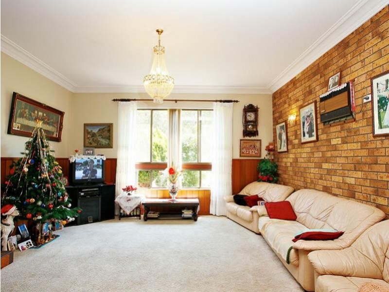2 Enid Street, Denistone NSW 2114