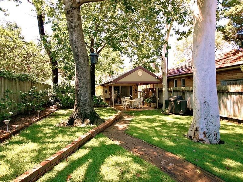 8 Winbourne Street, West Ryde NSW 2114