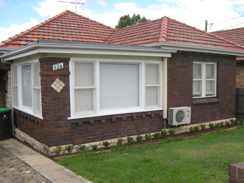126 Lancaster Avenue, Melrose Park NSW 2114