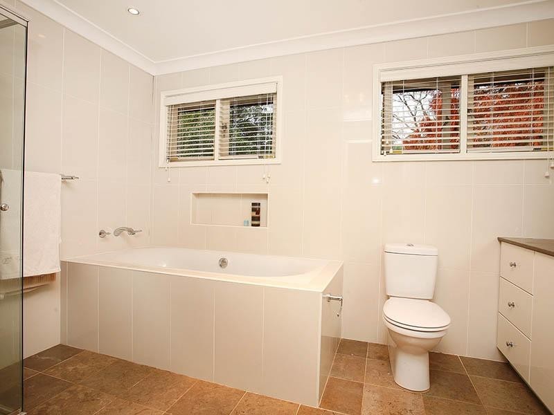 12 Larchmont Place, West Pennant Hills NSW 2125