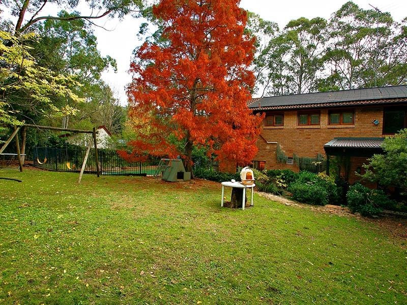12 Larchmont Place, West Pennant Hills NSW 2125