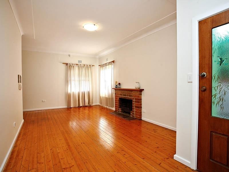 32 Griffiths Avenue, West Ryde NSW 2114