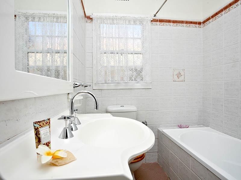 32 Griffiths Avenue, West Ryde NSW 2114