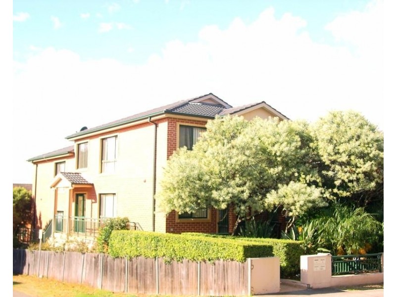 2/2 Gowrie Street, Ryde NSW 2112