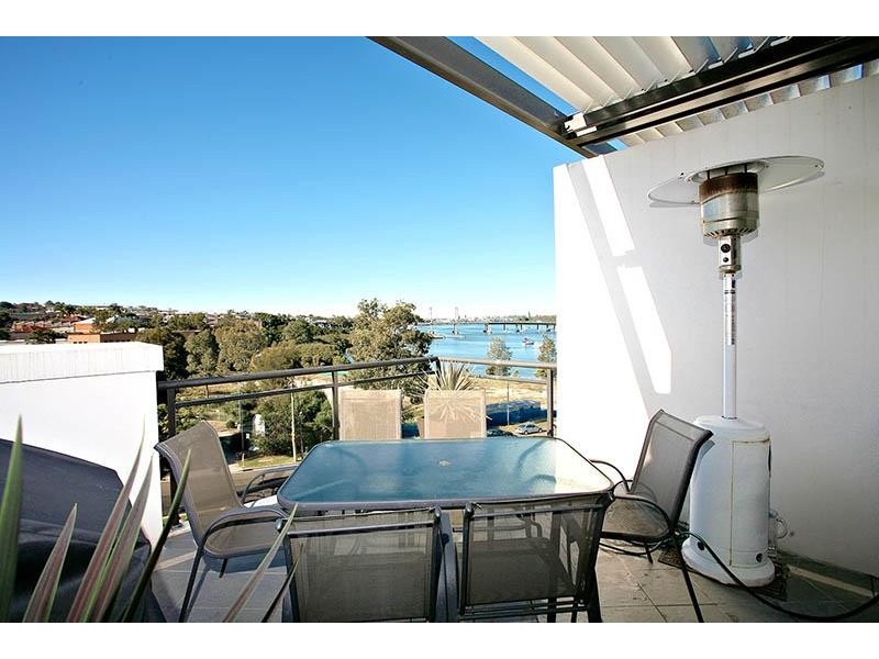 33/141 Bowden Street, Meadowbank NSW 2114