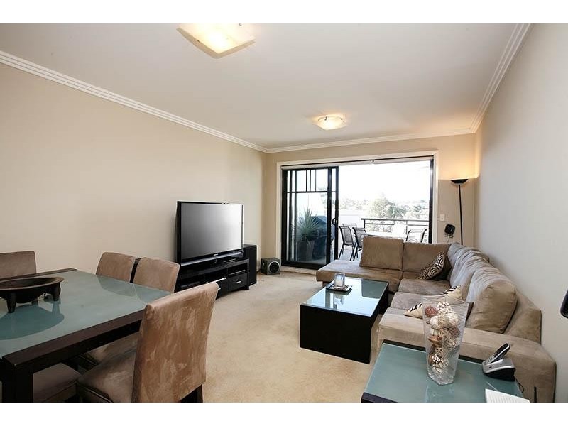 33/141 Bowden Street, Meadowbank NSW 2114