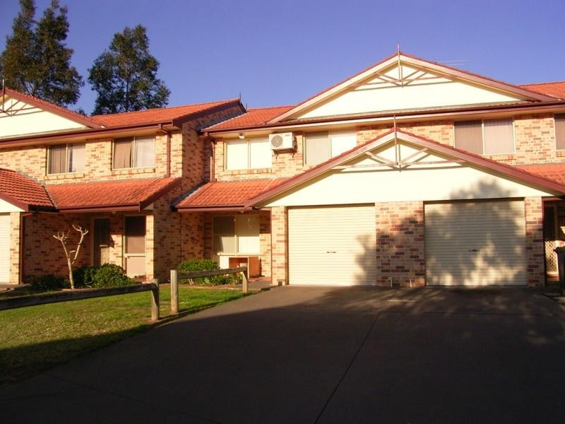 3/2 BAYTON, Oxley Park NSW 2760