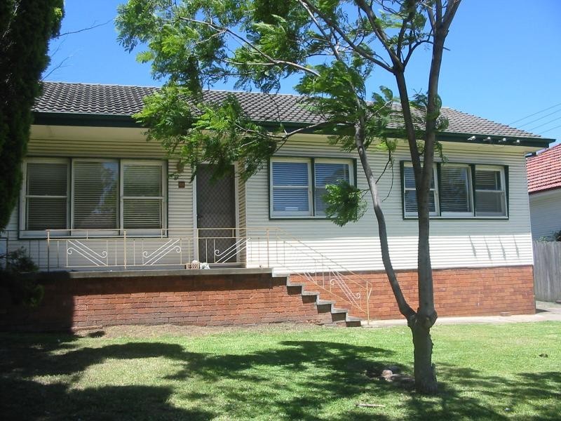 84 MAGOWAR ROAD, Girraween NSW 2145
