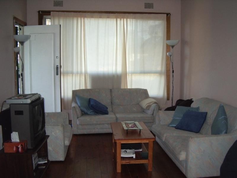 2 NULANG STREET, Old Toongabbie NSW 2146