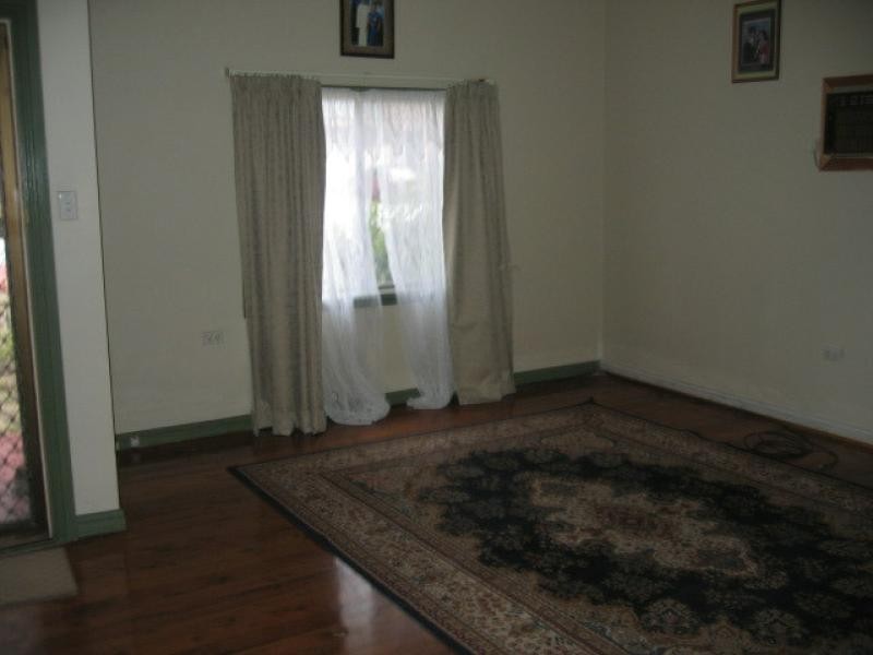 15 VALERIA STREET, Toongabbie NSW 2146