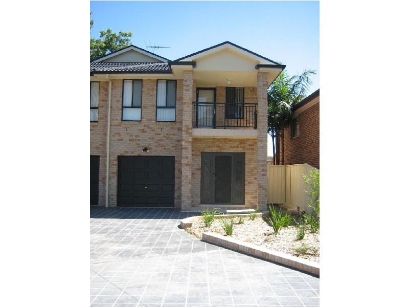 68 FITZWILLIAM ROAD, Toongabbie NSW 2146