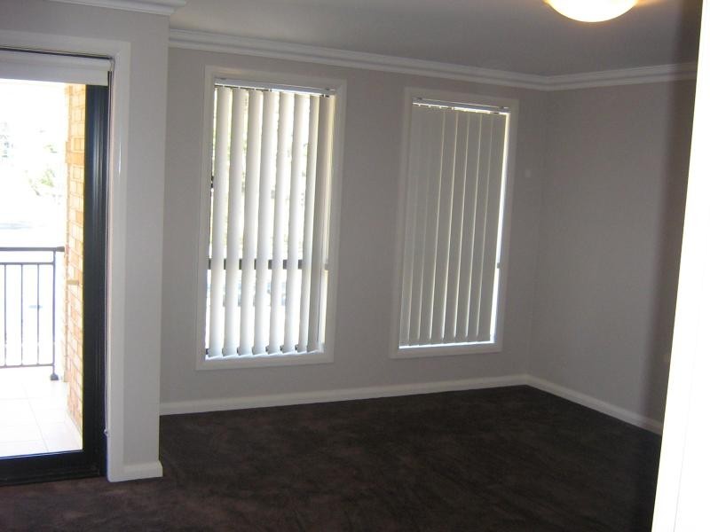 68 FITZWILLIAM ROAD, Toongabbie NSW 2146