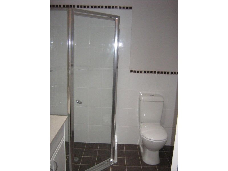 68 FITZWILLIAM ROAD, Toongabbie NSW 2146