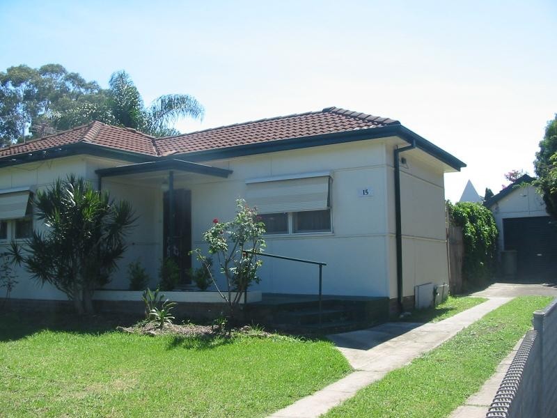 15 TOONGABBIE ROAD, Toongabbie NSW 2146