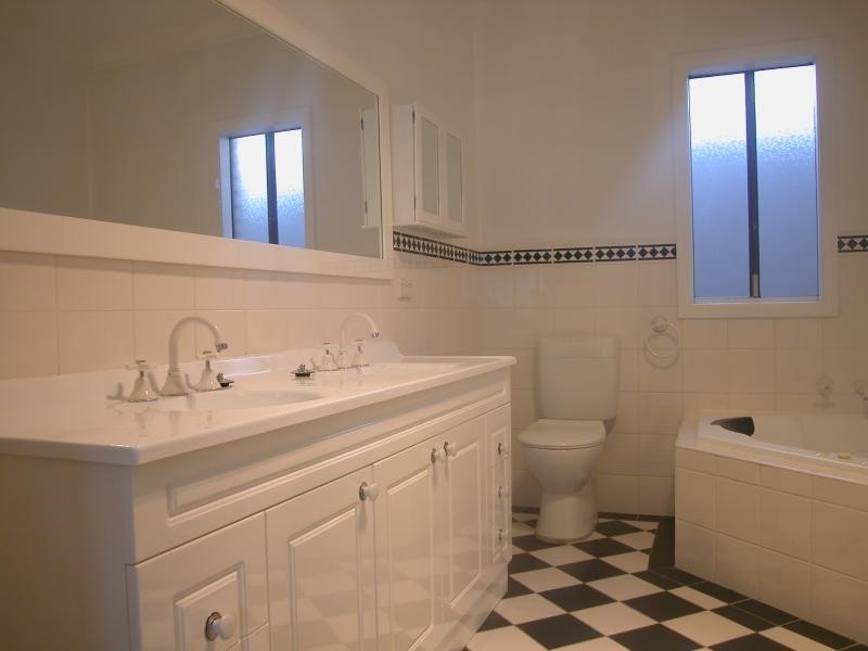 100 CORNELIA ROAD, Toongabbie NSW 2146