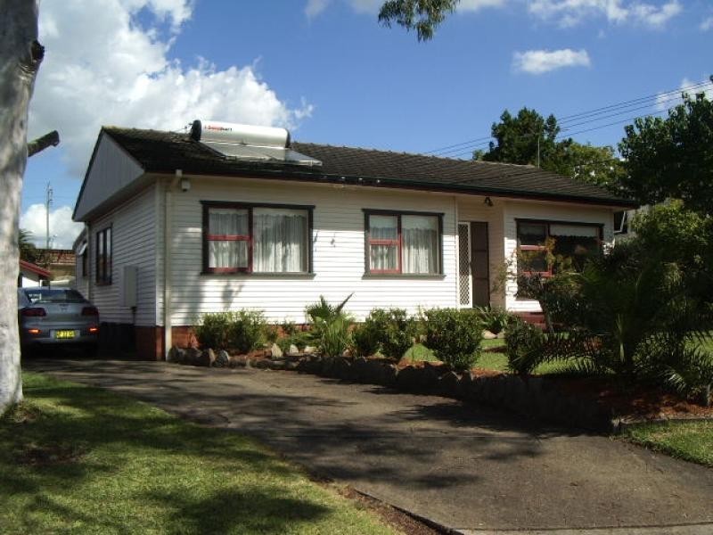 82 BOMBALA STREET, Pendle Hill NSW 2145