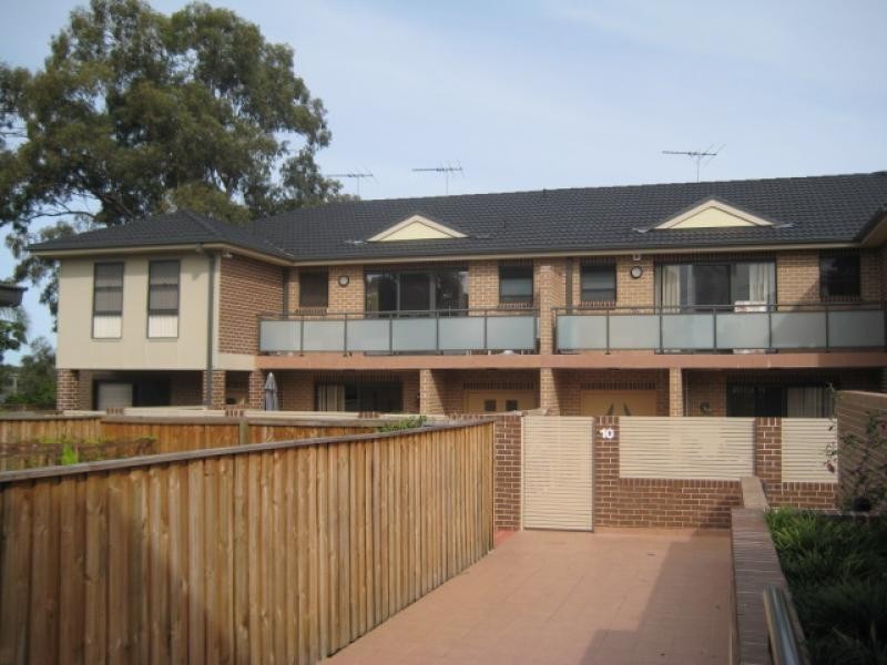 9/14-16 VALERIA STREET, Toongabbie NSW 2146