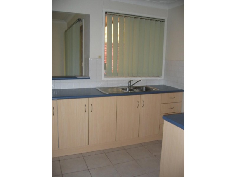 74 GREENMEADOWS CRESCENT, Toongabbie NSW 2146