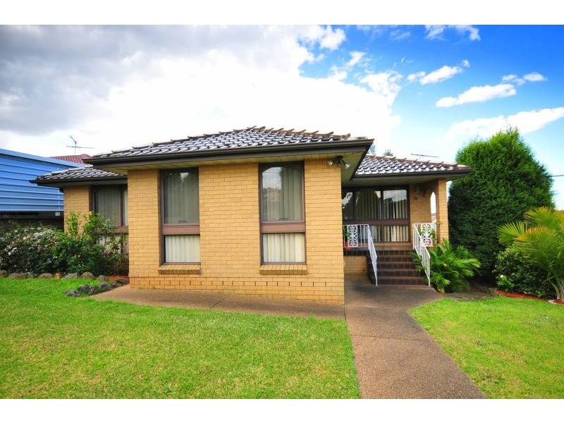 34 Hazel Street, Girraween NSW 2145