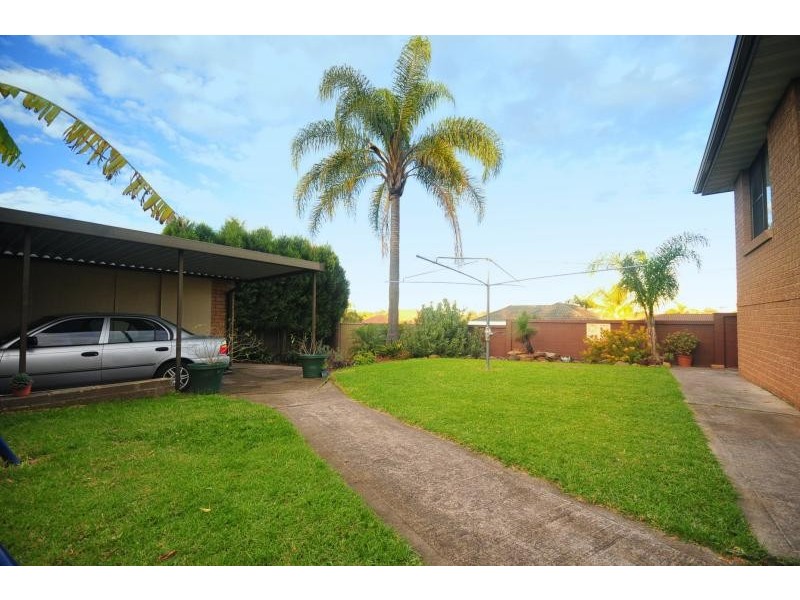 34 Hazel Street, Girraween NSW 2145