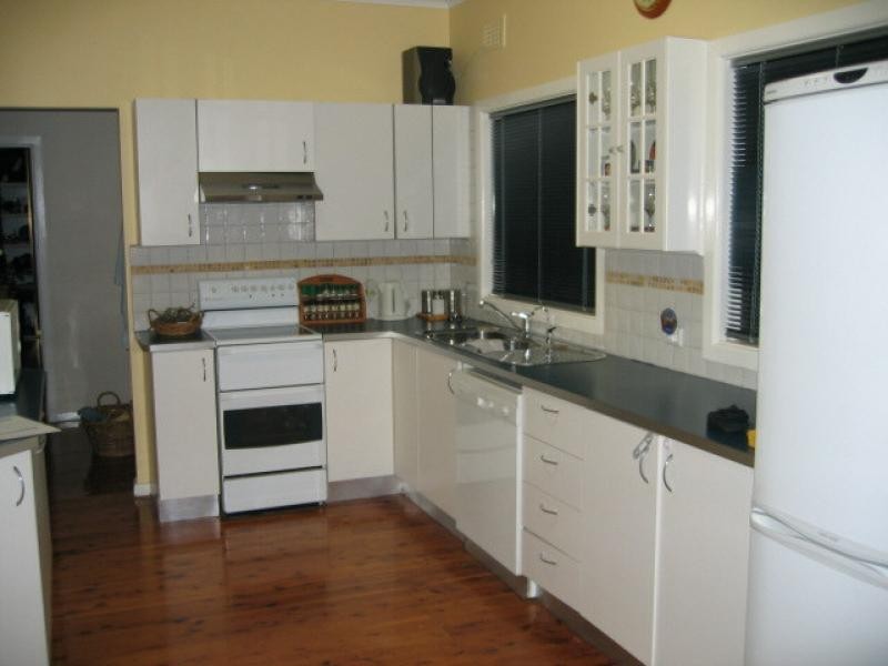 21 Andrews Avenue, Toongabbie NSW 2146
