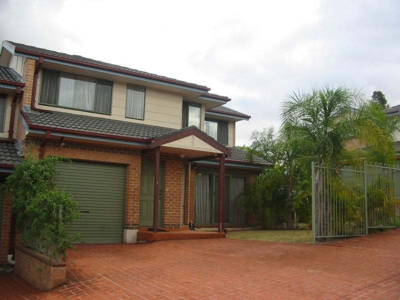 4/17-19 Metella Road, Toongabbie NSW 2146