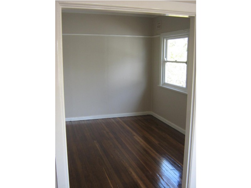 16 Portia Road, Toongabbie NSW 2146