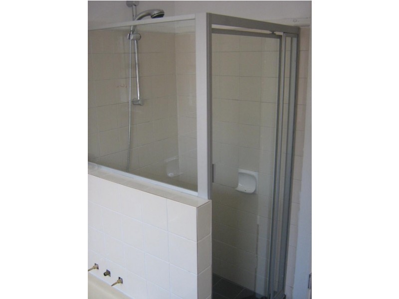 16 Portia Road, Toongabbie NSW 2146