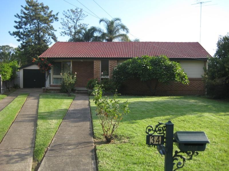 34 Greenmeadows Crescent, Toongabbie NSW 2146
