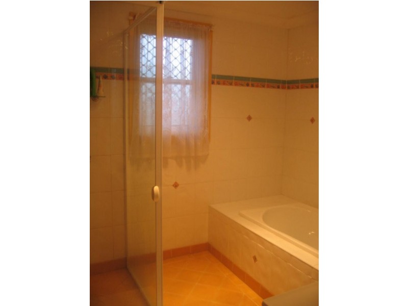 17 Zambesi Road, Seven Hills NSW 2147