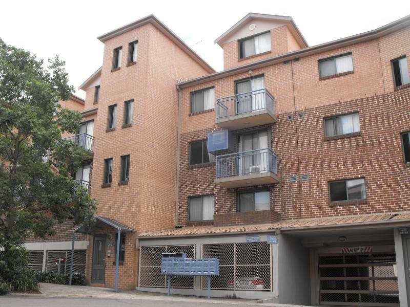 Unit 11/503 Wentworth Avenue, Toongabbie NSW 2146