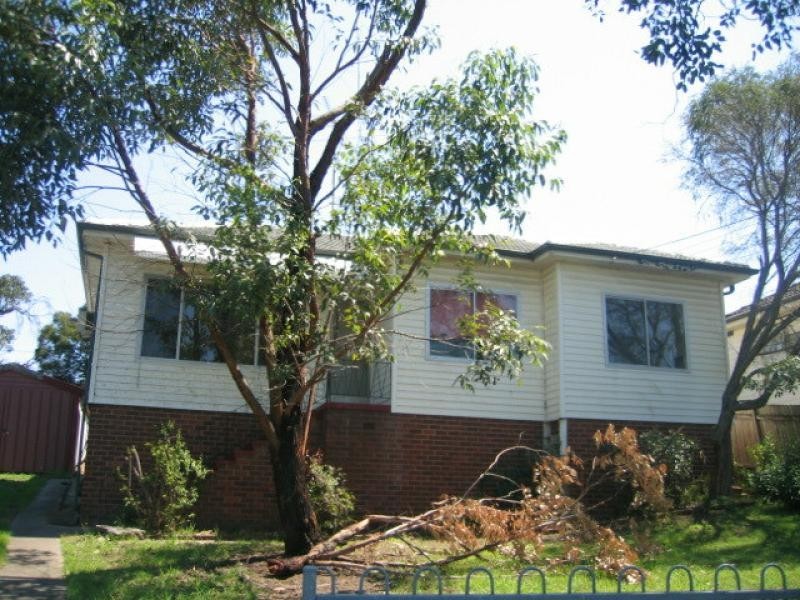 18 Premier Street, Toongabbie NSW 2146