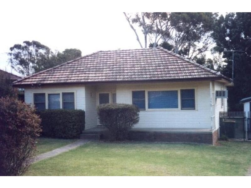 6 Lamonerie Street, Toongabbie NSW 2146
