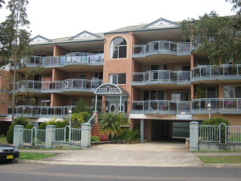 8/26-30 Bailey Street, Westmead NSW 2145