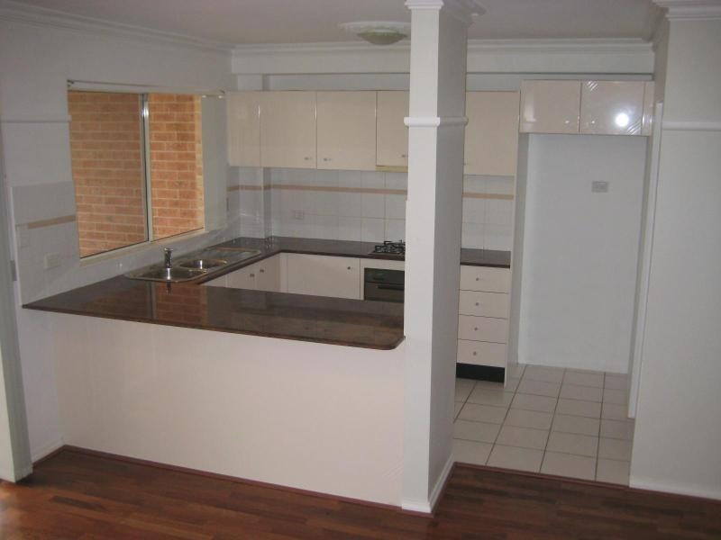 8/26-30 Bailey Street, Westmead NSW 2145