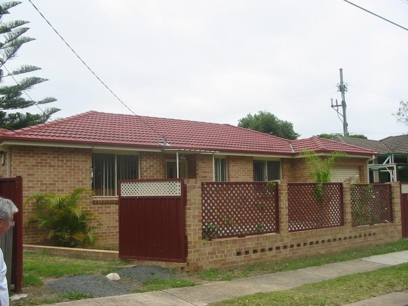 2 a Ivy Street, Toongabbie NSW 2146