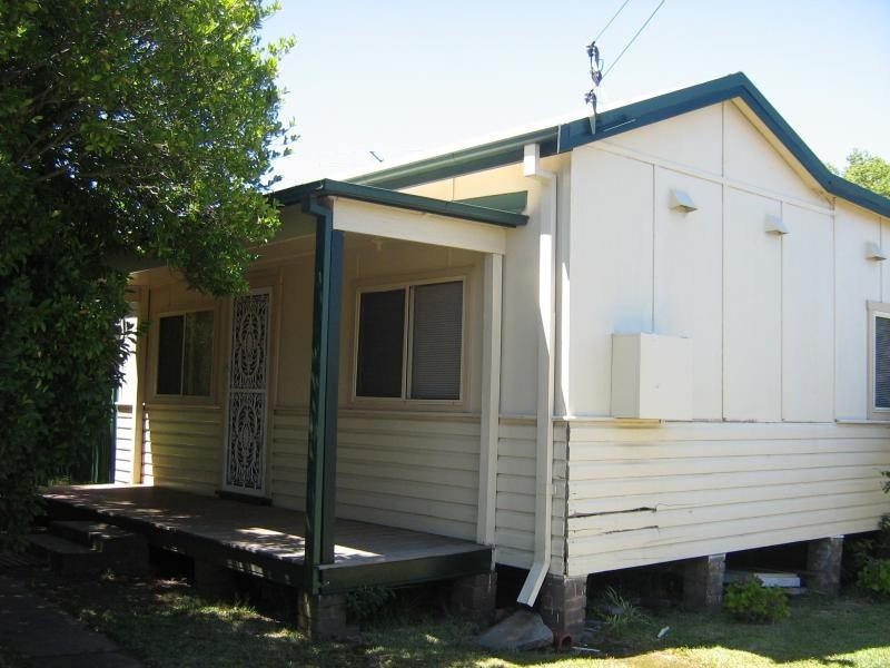 72 Cornelia Road, Toongabbie NSW 2146