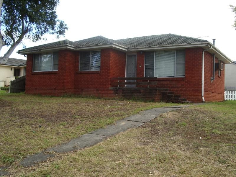 14 Macleay Street, Greystanes NSW 2145