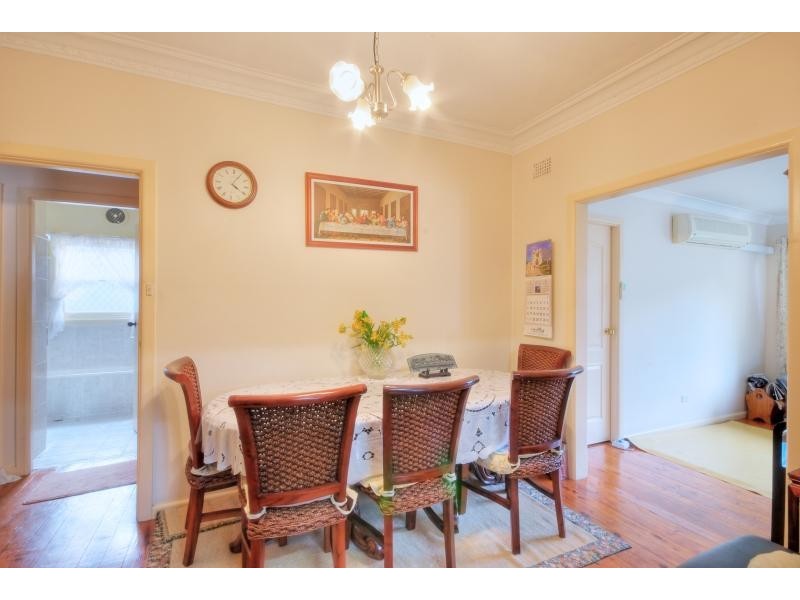 6 Ivy Street, Toongabbie NSW 2146