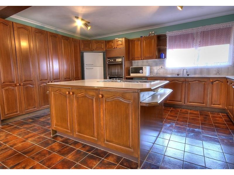 76 Mississippi Road, Seven Hills NSW 2147