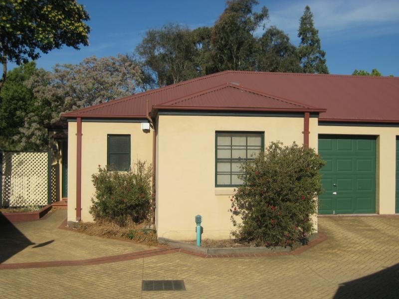 6/3 Budgeree Road, Toongabbie NSW 2146